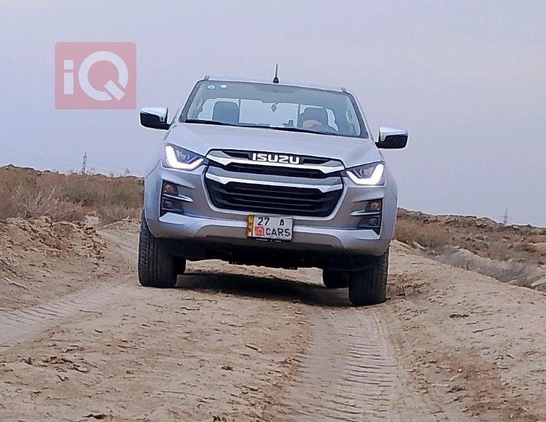 اسوزو دي-ماكس